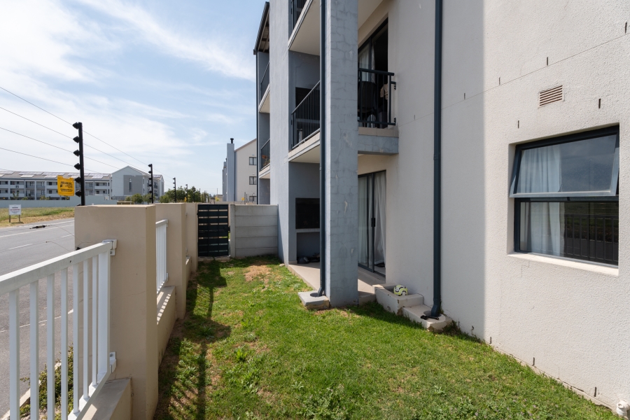 2 Bedroom Property for Sale in Buh Rein Estate Western Cape